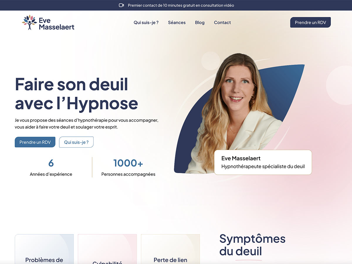 La page d'accueil laisse une place de choix à la photo de la praticienne, parfaitement intégrée dans son univers visuel